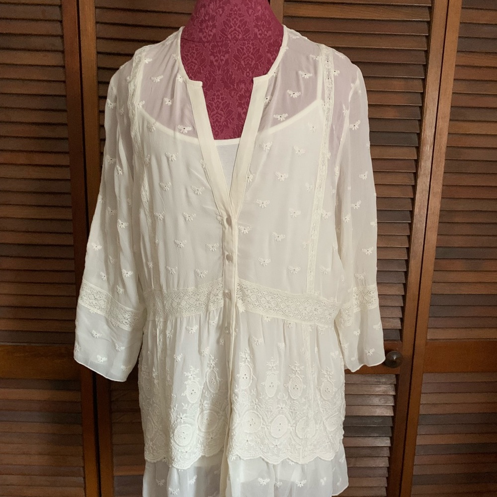 Sundance Sheer Chiffon Lace Blouse with Cami 1X